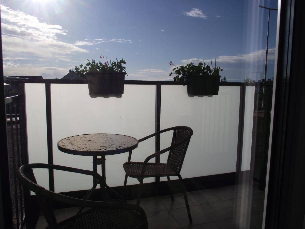 Apartament Holenderski Z Prywatnym Miejscem Postojowym W Garazu كوزتسالين المظهر الخارجي الصورة